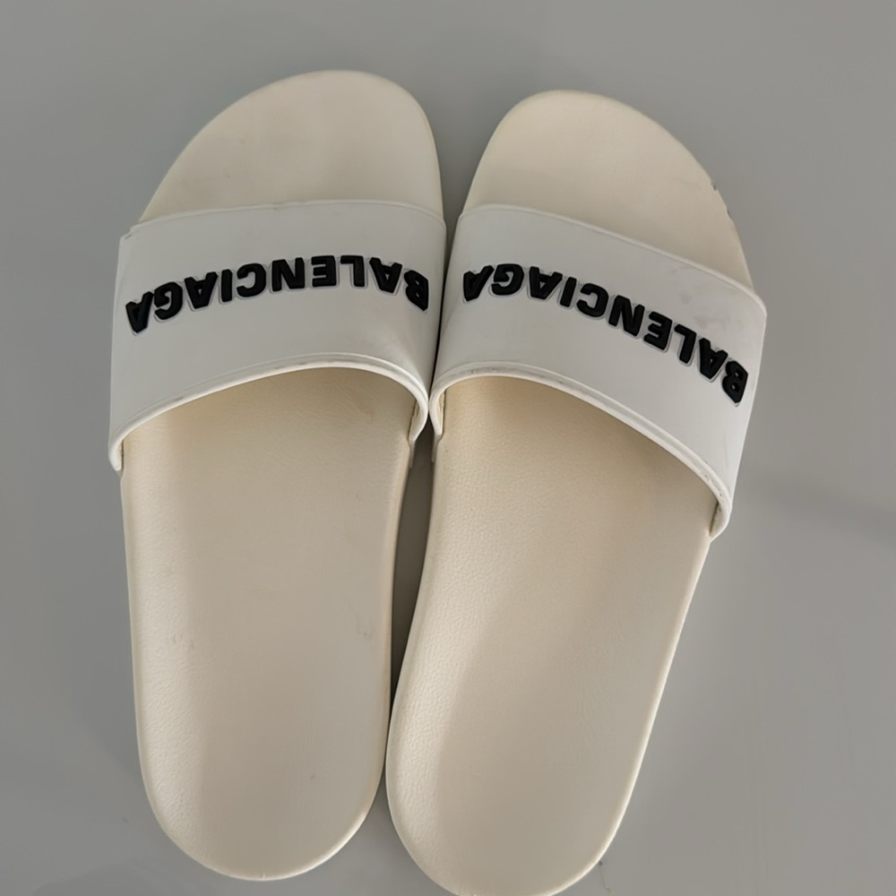 Balenciaga Rubber Pool Slides - Picture 2 of 6